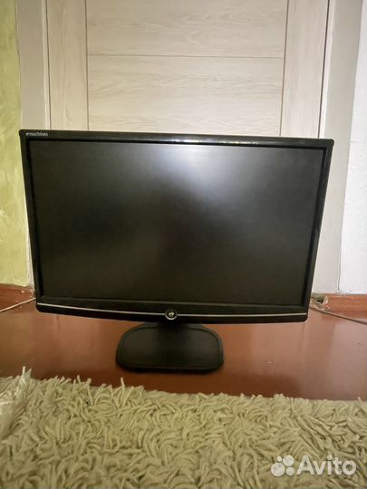 Монитор emachines