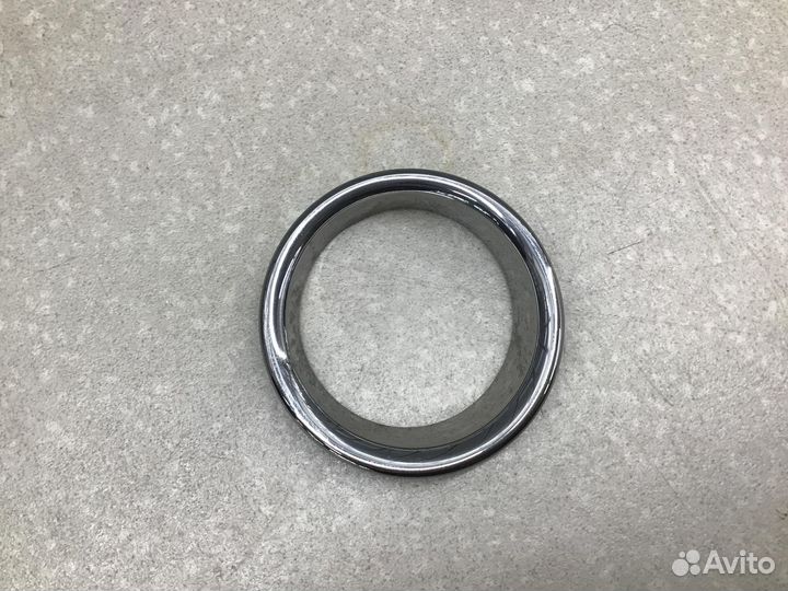 Рамка противотуманой фары правой Toyota RAV 4 2013