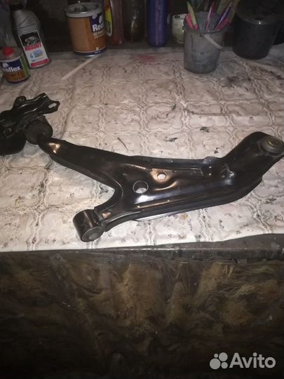 Рычаг нижний правый ниссан албмера 15