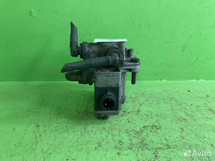 Клапан ускорительный mercedes-benz actros MP II