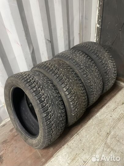 Kumho WinterCraft Ice Wi32 225/50 R17