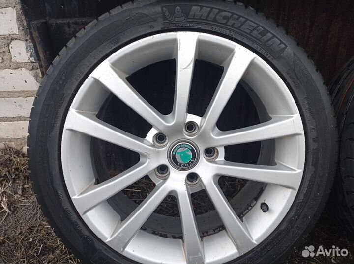 Michelin Primacy HP 225/45 R17