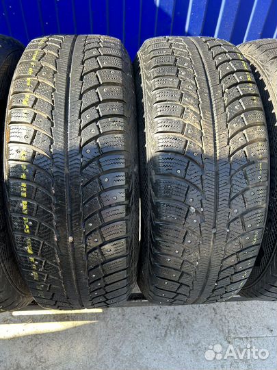 Gislaved Nord Frost 5 215/65 R16
