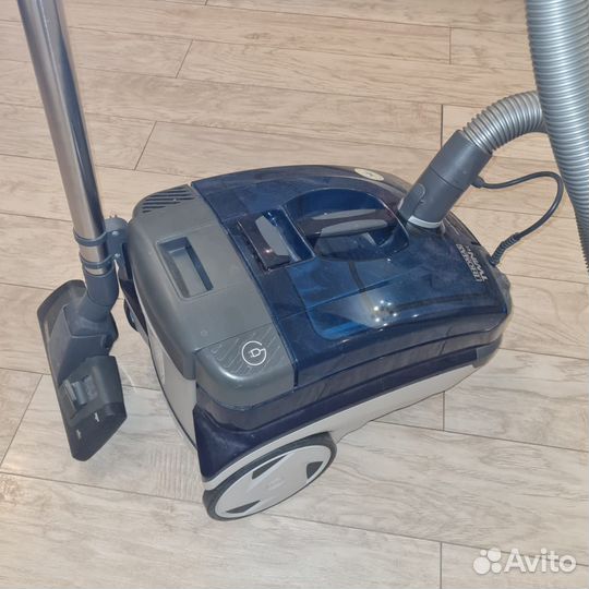 Продам моющий пылесос thomas Twin T2 Aquafilter