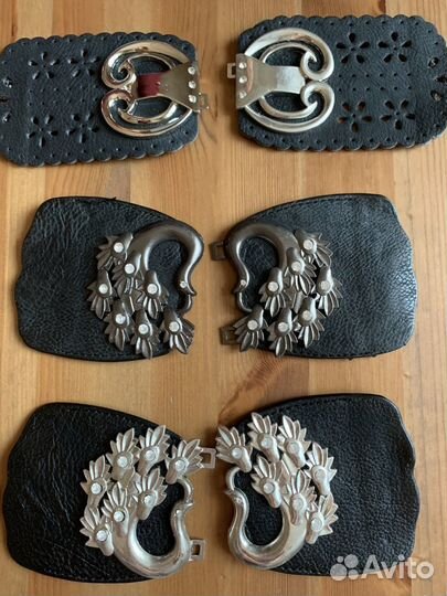 Пряжки с кожей