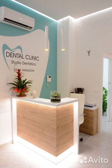 Стойка ресепшн, кассовые стойки