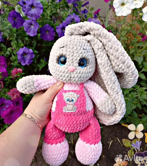 Плюшевый зайка ручной работы