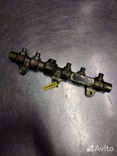 Топливная рампа Alfa Romeo 147 1 0521401244