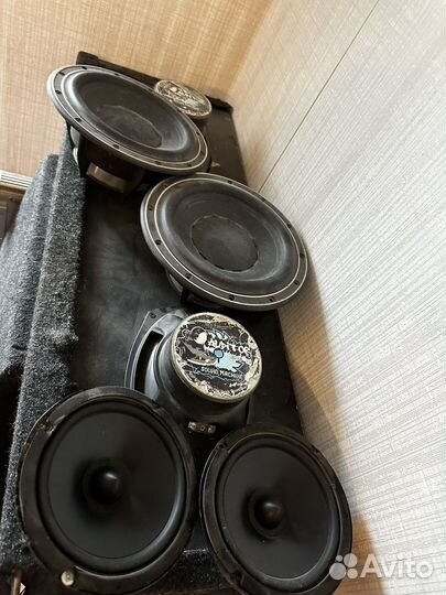 Акустика в авто