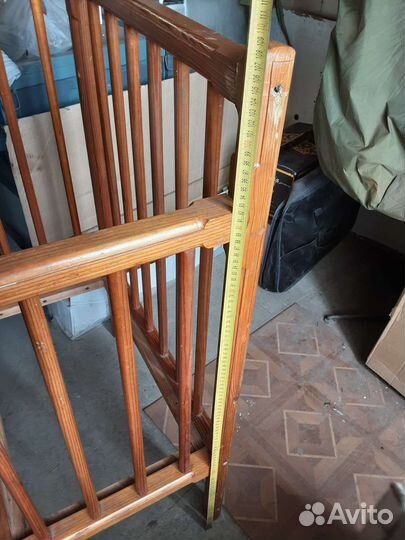 Детская кроватка С С С Р