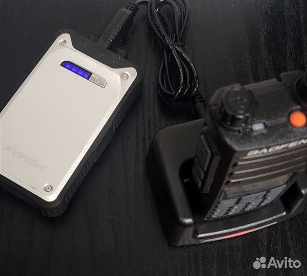 Зарядный стакан от USB для рации Baofeng