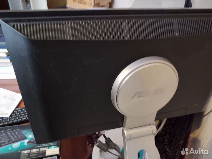 Монитор Asus