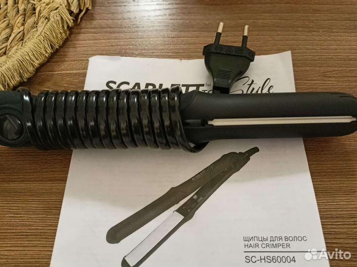 Выпрямитель для волос новый