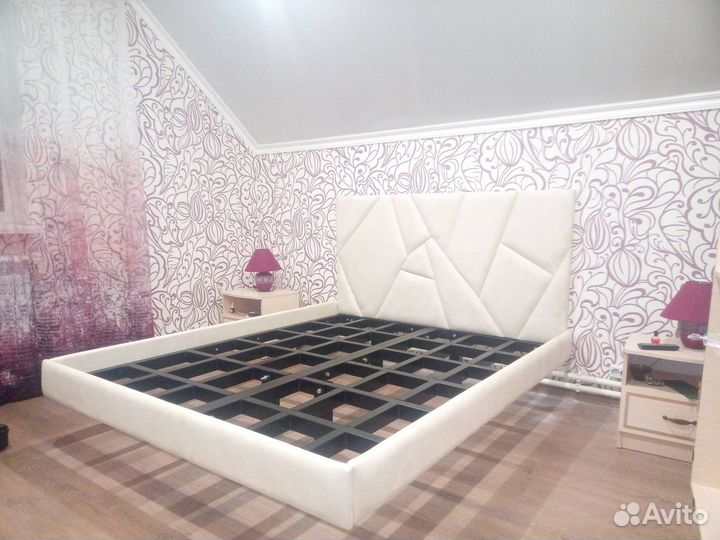 Парящая кровать