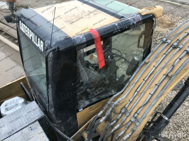 Стекло кабины New Holland W 130