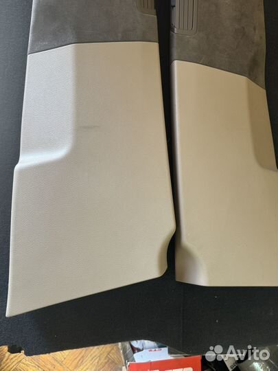 Обшивка средней стойки порше каен 958 алькантара