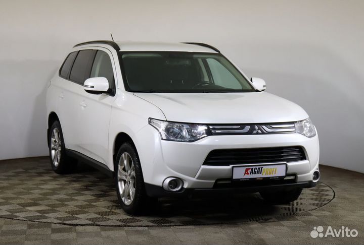 Mitsubishi Outlander 2.4 CVT, 2014, 98 500 км