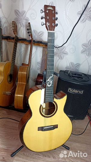Гитара электроакустическая массив