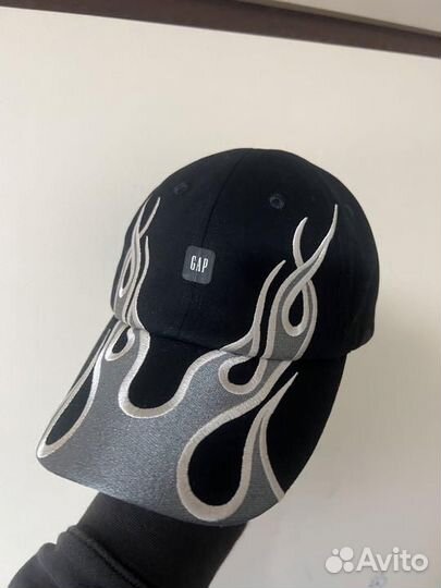 Кепка Yeezy Gap Balenciaga огонь