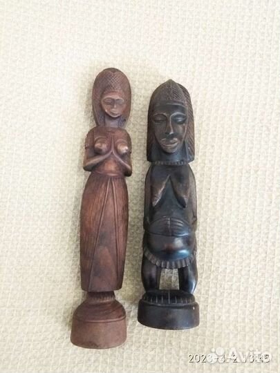 Статуэтка будды и ваза