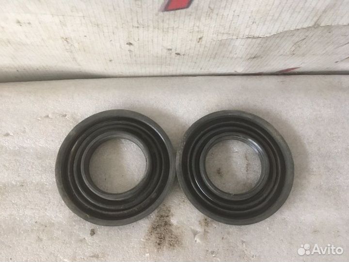 Крышка фары Mitsubishi Pajero 4