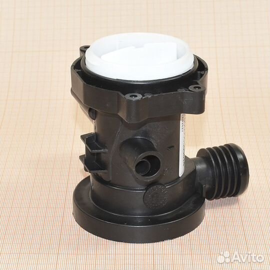 Корпус помпы Indesit с вставкой в фильтр, код C000