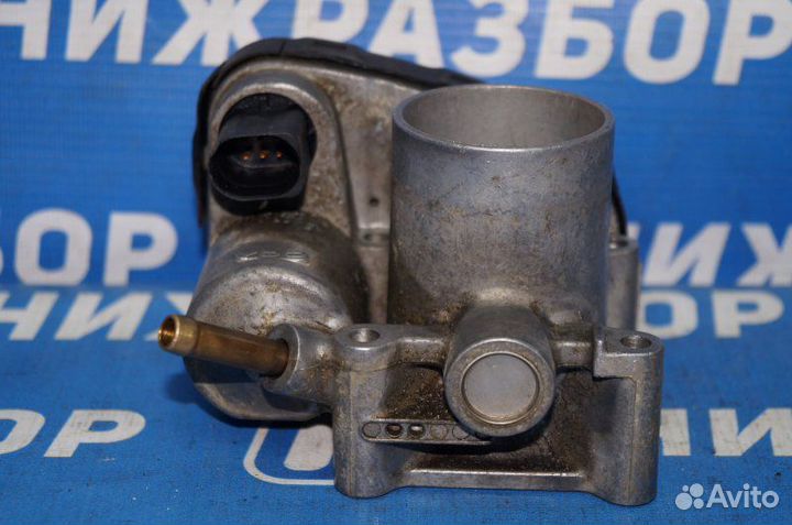 Заслонка дроссельная Volkswagen Golf 4 / Bora