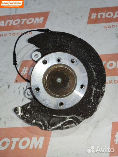 Кулак передний правый BMW 3 E90 2005 31216764443