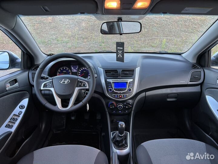 Hyundai Solaris 1.4 МТ, 2012, 242 000 км