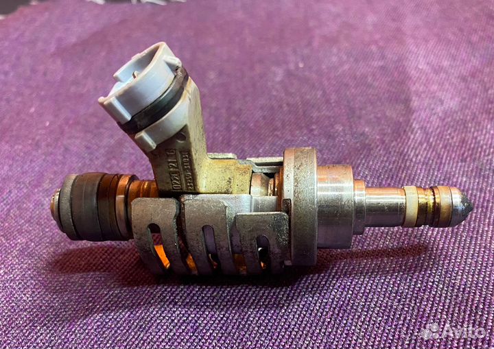 Форсунка топливная инжекторная Lexus ls460