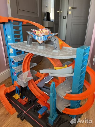 Гоночный трек hot wheels акула