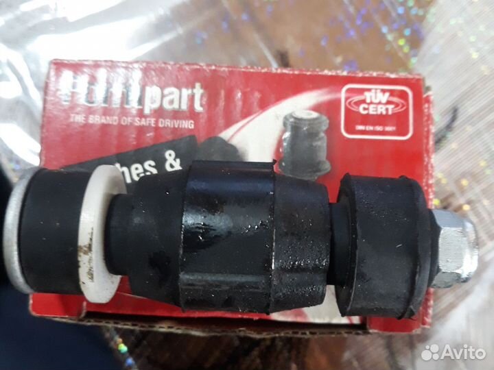 Тяга стабилизатора переднего левая и правая\ Dacia