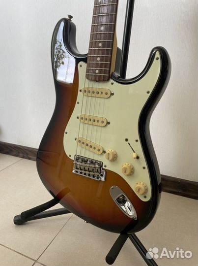 Гитара Fender Stratocaster St62 3TS