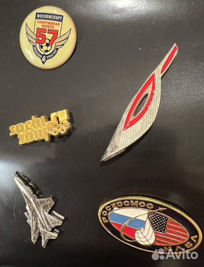 Значки современные