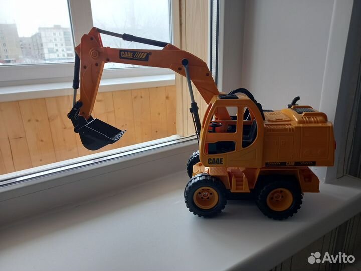 Экскаватор