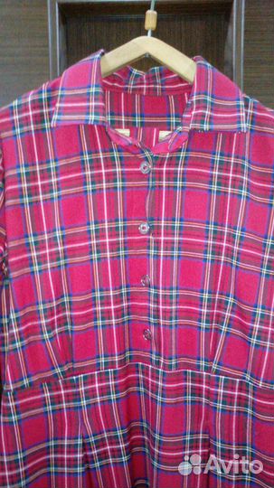 Модное красное платье в клетку