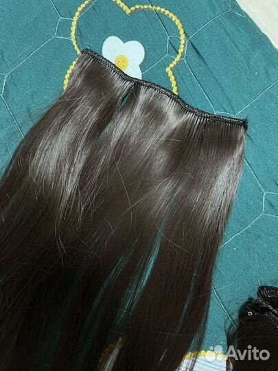 Волосы на заколках