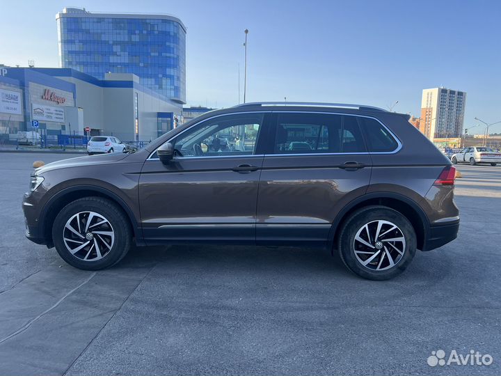 Volkswagen Tiguan 2.0 AMT, 2018, 111 000 км