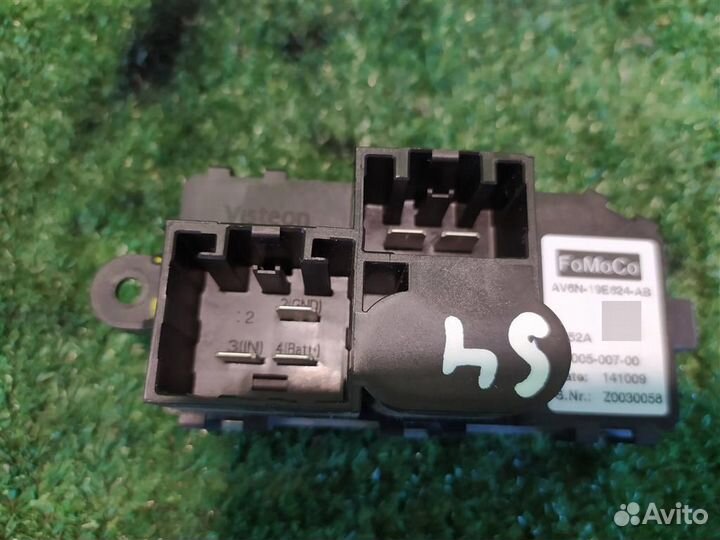 Резистор отопителя Ford Focus 3 (CB8) 2015