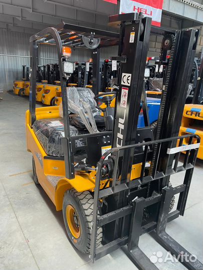 Вилочный погрузчик CHL CPCD15, 2023