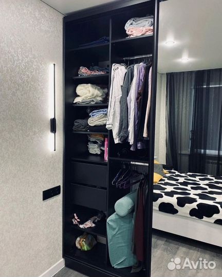 Шкаф купе с зеркалом