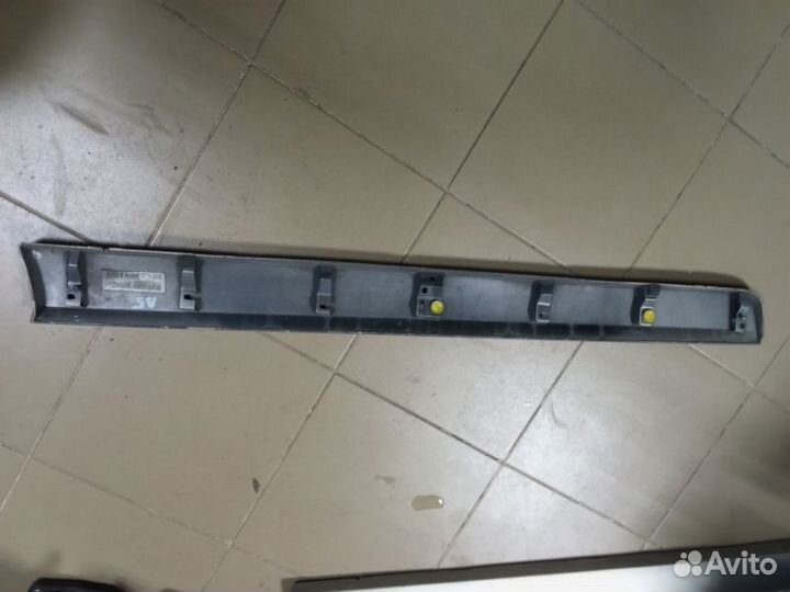 Молдинг двери передний правый Volvo Xc60 B4204T11