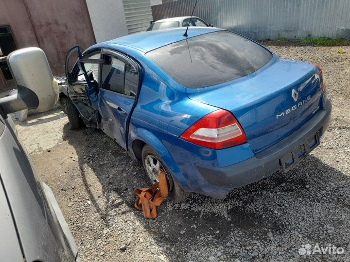 Renault Megane 2006 год в разбор