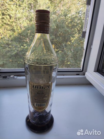 Бутылки для коллекции