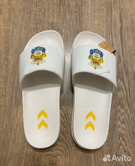 Тапочки Hummel Las Palmas 43