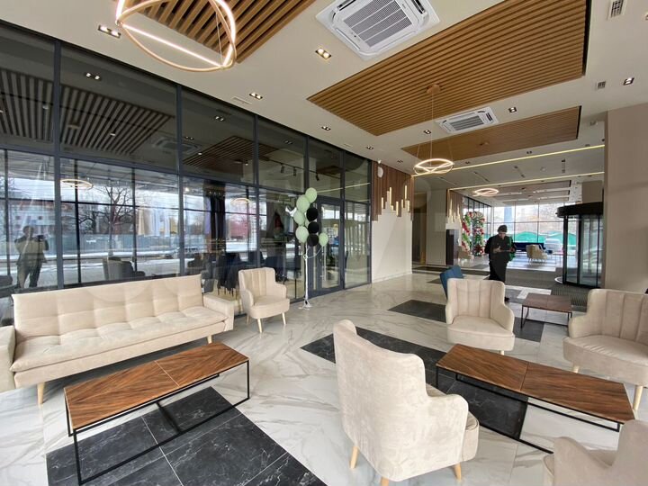 Торговая площадь 18.7 кв.м