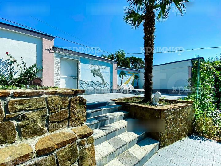 Дом 500 м² на участке 15 сот.