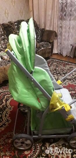 Детская прогулочная коляска
