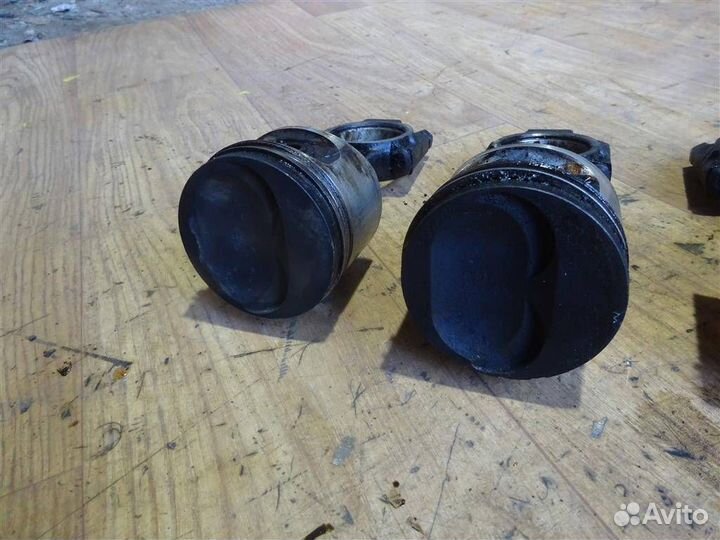 Поршень с шатуном ваз 2110