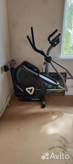 Эллиптический тренажер torneo